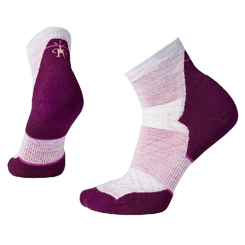 Moisture - wicking men's socks for drynessWomen's Run Targeted Cushion Ankle