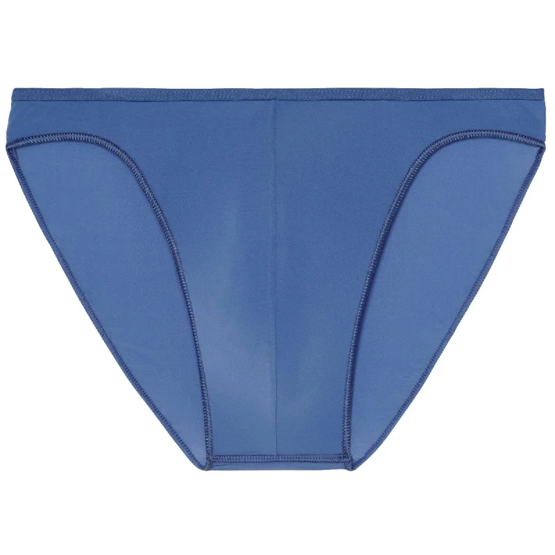 Seamless men's briefs for a smooth look under clothesHom Plumes Micro Brief - Midblue