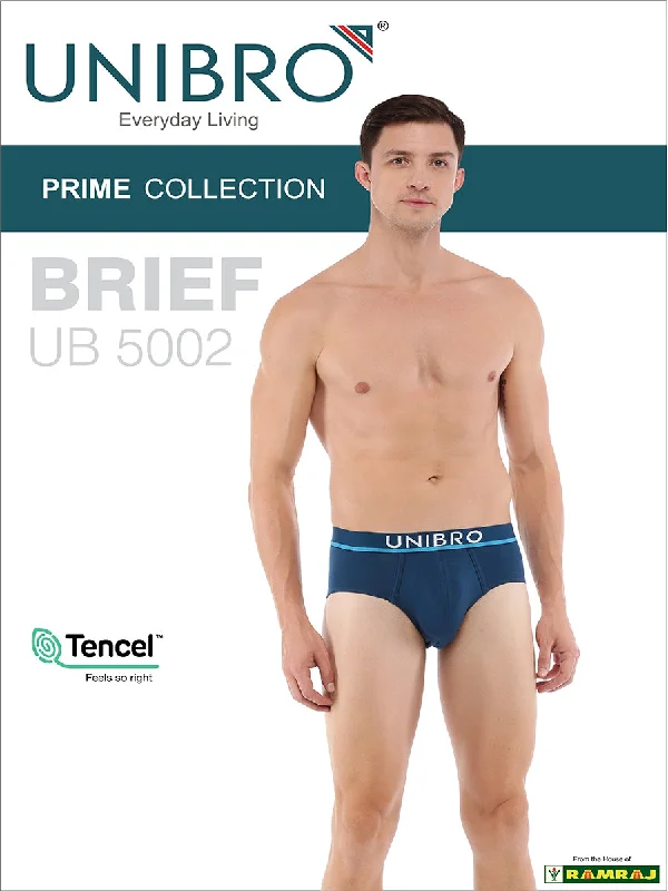 Silky men's briefs for a luxurious feelMen Premium Brief with Outer Elastic TENCEL™ Modal Fiber Fabric